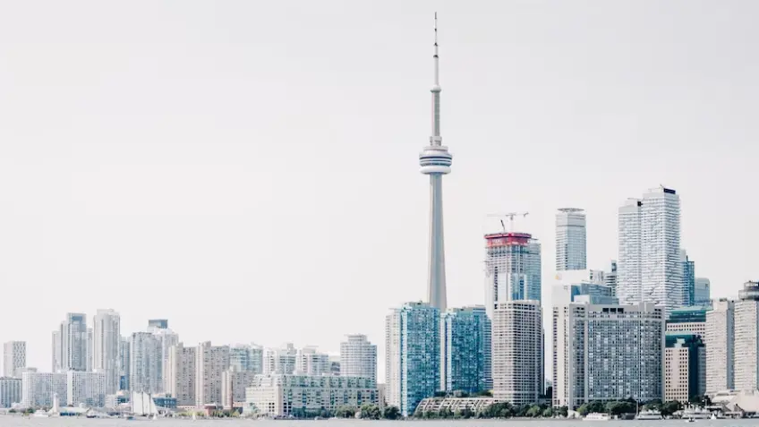 Toronto Vacation Packages from New York