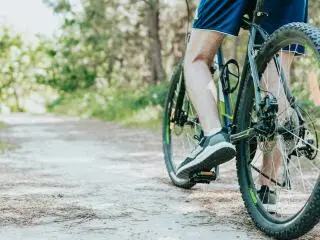 3-Hour Ultra E-bike Kualoa Advanced Morning Tour from Waikiki hotel area