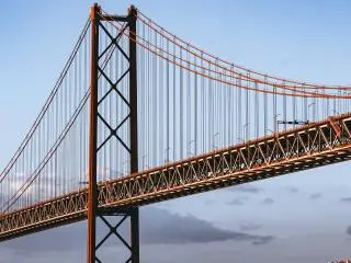 25th of April Bridge