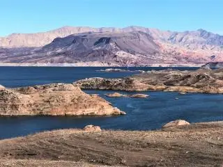 米德湖国家保护区野生动物-七彩石一日游（拉斯维加斯出发）