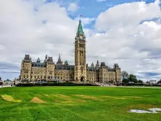 6-Day Montreal, Quebec, Ottawa, Canada East Coast Tour from Toronto with Airport Transfer