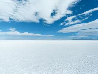 3-Day Uyuni Salt Flat Tour with Uyuni airport transfer - Rainy Season