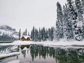 1-Day Marble Canyon, Lake Louise, Yoho National Park Ultimate Canadian Rockies Winter Tour from Calgary/Banff/Canmore