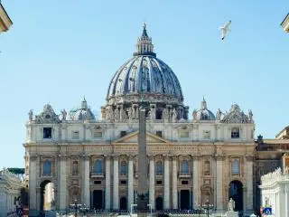 12-Day England, France, Switzerland, Italy, Vatican Gems of Europe Tour from London