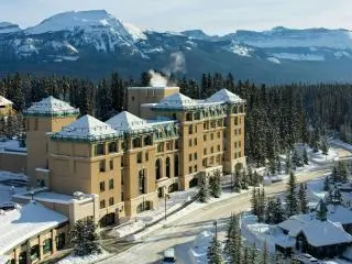3-Day Winter Canadian Rockies, Banff, Marble Canyon and Lake Louise Tour from Calgary - Stay in Fairmont Hotels