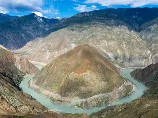 First Bend of the Yangtze River