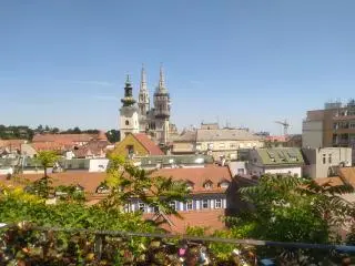 2-7 Day Budapest, Vienna, Munich, Frankfurt, Bratislava Central Europe Flexible Tour from Budapest in English