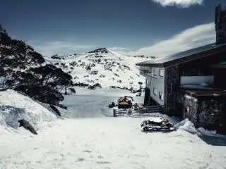 3-Day Kosciuszko National Park Leisure Skiing Weekend Tour from Sydney  (Thredbo is available, Friday Night Getaway)