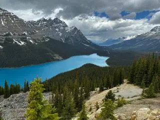 1-Day Waterton Lake National Park Tour from Calgary