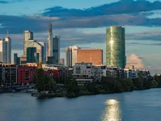 2-7 Day Frankfurt, Prague, Budapest, Vienna, Zurich Central Europe Flexible Tour from Frankfurt in English