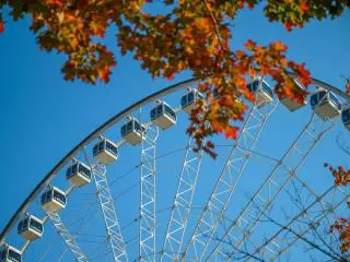7-Day Toronto, Thousand Islands, Quebec City, Ottawa, Niagara Falls and Mont-Tremblant Tour from Toronto | Standard Package