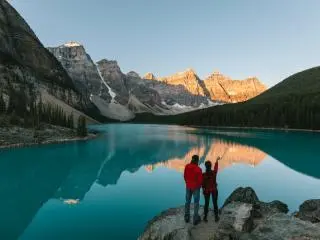 5-Day Canadian Rockies 3 National Parks, Columbia Icefield,  Kamloops Summer Tour from Vancouver, Calgary out