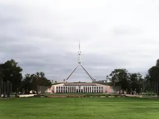 1-Day Canberra Tour from Sydney