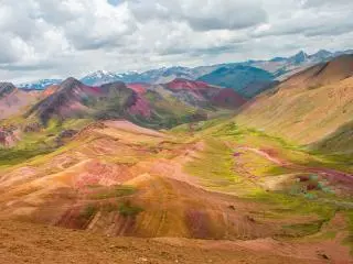 2-Day Peru Rainbow Mountain Hike Tour from Cusco