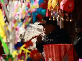 10日游-【新疆甘肃青海|古丝绸之路】乌鲁木齐-吐鲁番-嘉峪关-张掖-西宁-青海湖及-卡盐湖（乌鲁木齐出发，西宁离团）