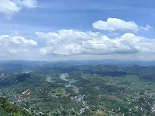 5日游 -【夏日限定 | 阅峰跃峡越桥】织金洞-万峰林-马岭河大峡谷-云渡服务区-科力寨观景台-花江大峡谷-多彩贵州城 5日游 -【夏日限定 | 阅峰跃峡越桥】织金洞-万峰林-马岭河大峡谷-云渡服务区-科力寨观景台-花江大峡谷-多彩贵州城