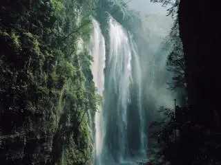 Yichang, CN