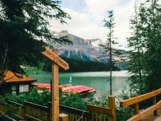 6-Day Rockies Tour: Columbia Icefield & Lake Louise from Vancouver to Calgary (Breakfast & Airport transfer Incl)