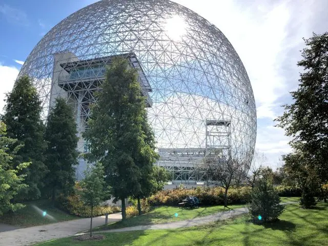 蒙特利尔自然生态馆 (Montreal Biodome)