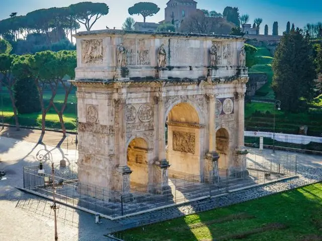 君士坦丁凯旋门 (Arch of Constantine)