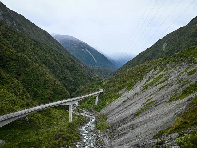 亚瑟峡谷国家公园 (Arthur's Pass National Park)