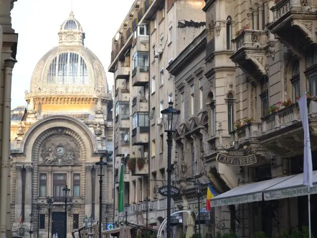 胜利大道 (Calea Victoriei)