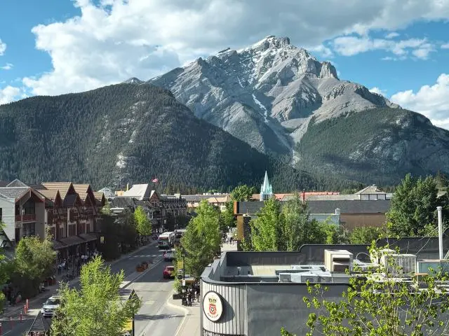 In-town hotel in Banff