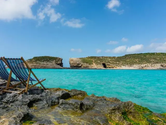 蓝湖 (Blue Lagoon)