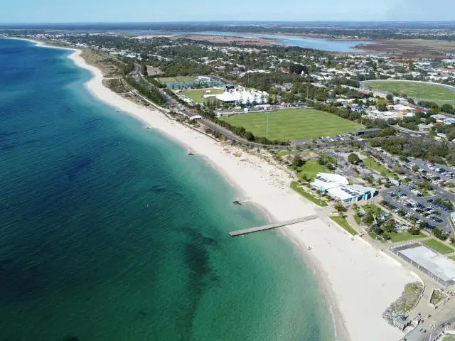 巴瑟尔顿 (Busselton, AU)