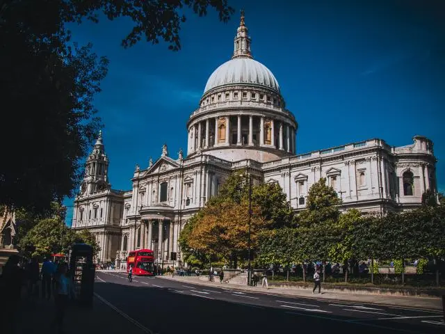 圣保罗大教堂 (St. Paul's Cathedral)