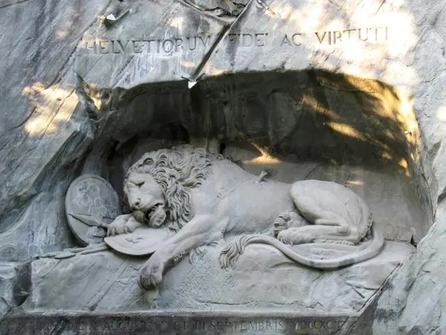 Lion Monument
