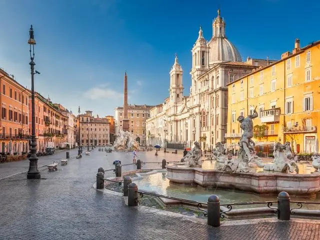 纳沃纳广场 (Piazza Navona)