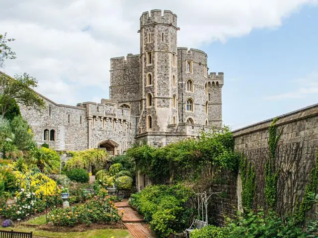温莎城堡 (Windsor Castle)