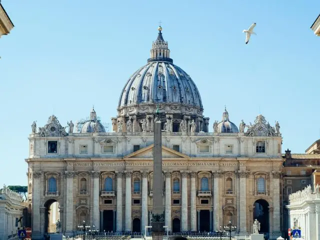 彼得教堂 (St. Peter's Basilica)