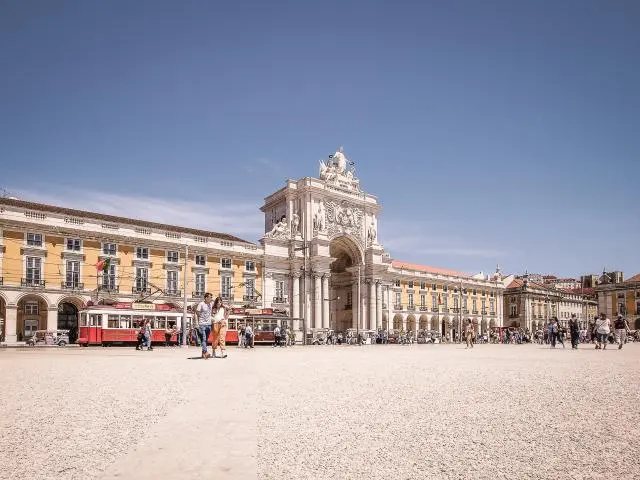 贸易广场 (Praca do Comercio)