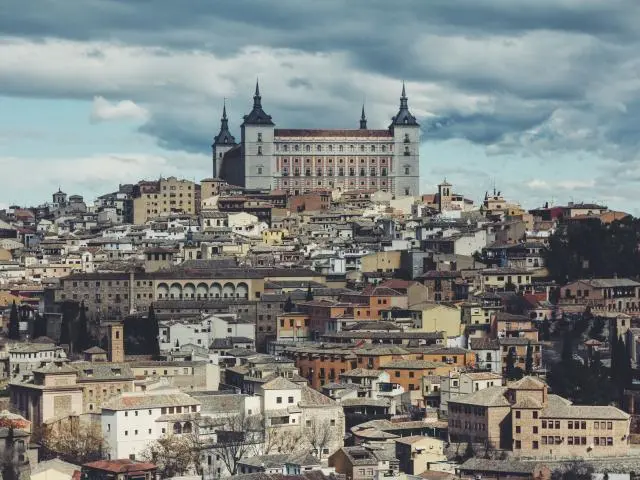 托莱多城堡 (Alcazar of Toledo)