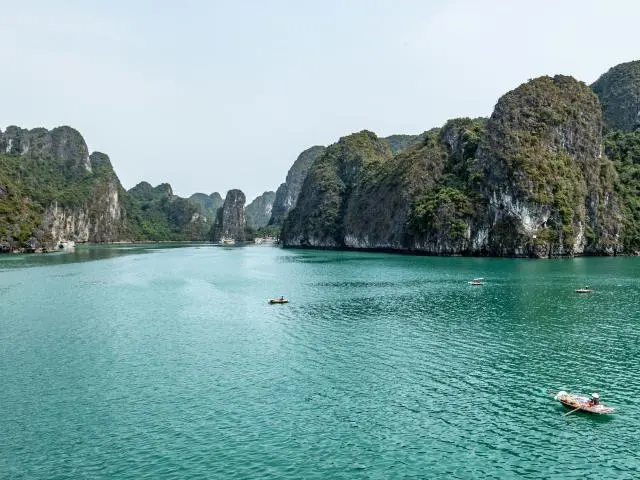 下龙湾 (Ha Long, Vietnam)