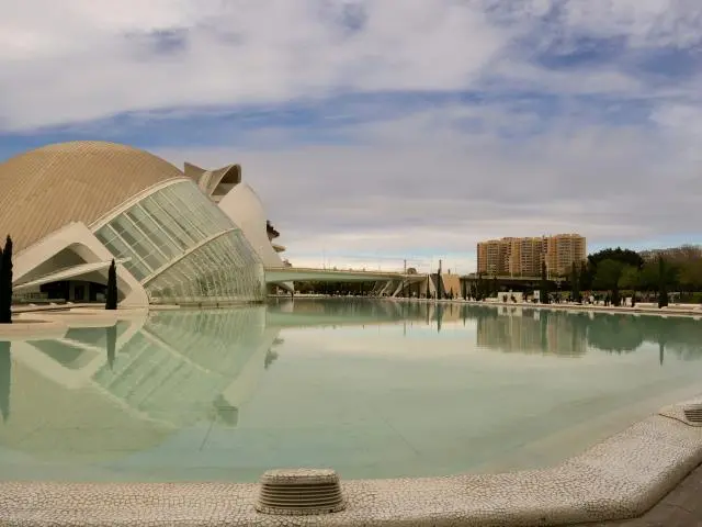 艺术科学城 (City of Arts and Sciences)