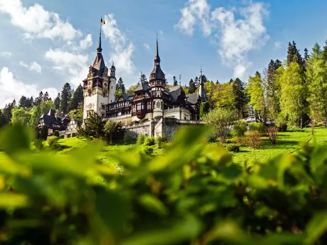 佩雷斯城堡 (Peles Castle)