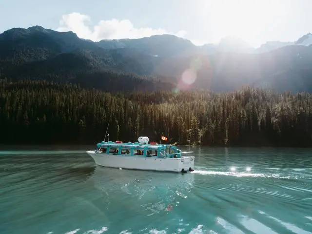 Maligne Lake Cruise Maligne Lake Cruise