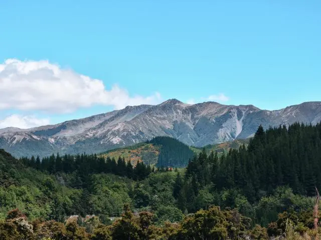 汉默温泉 (Hanmer Springs, NZD) 汉默温泉 (Hanmer Springs, NZD)