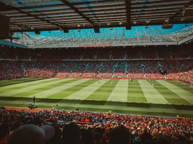 老特拉福德球场 (Old Trafford)