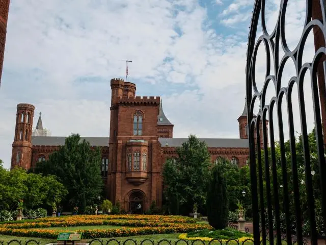 Smithsonian Institution