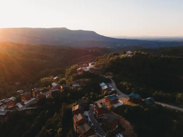 鸽子谷 (Pigeon Forge, TN)