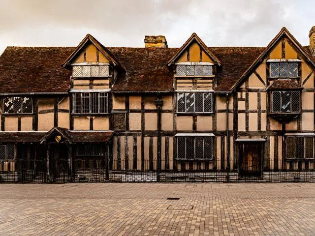 Shakespeare's Birthplace Shakespeare's Birthplace