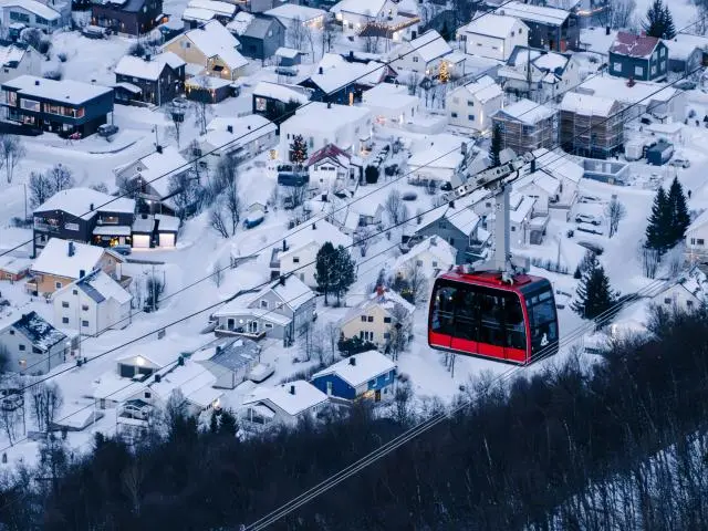 特罗姆瑟缆车 (Tromso Cable Car)