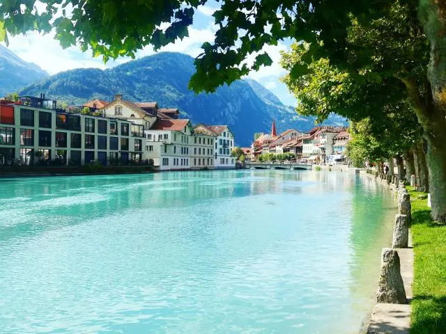 因特拉肯 (Interlaken, SWITZERLAND)