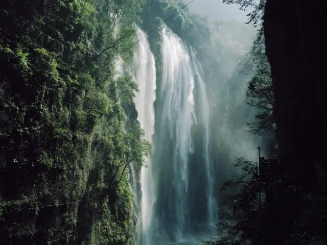 Yichang, CN